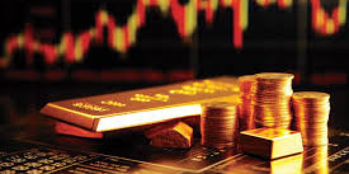 ? Gold hovers near record highs after dovish Powell's comments