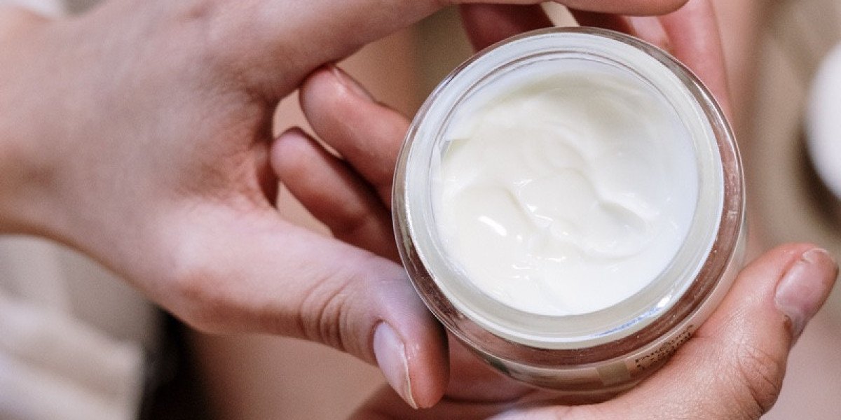 Emollient esters Market Share, Global Industry Analysis Report 2023-2032