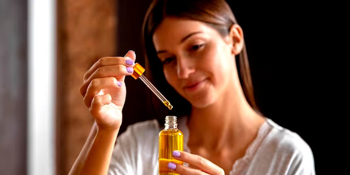 Top 5 Benefits of Kumkumadi Oil for Face Care