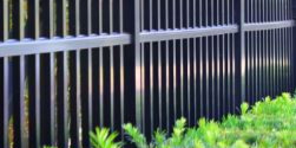 Omaha Fence Companies: Choosing the Best for Your Property