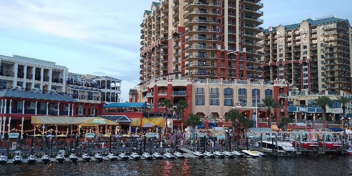 Best Destin Harbor Boardwalk Restaurants